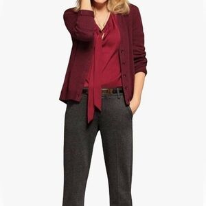 CAbi cinched Crimson with tie top blouse Size S